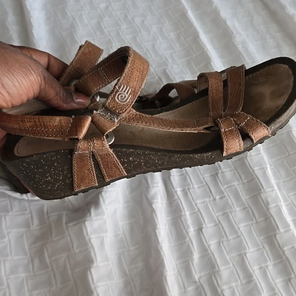 Teva Ventura Women's Brown Wedges Sandals Size 9.5 Summer Shoes